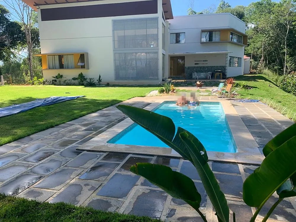 Casa com piscina construída pela AGV Soluções